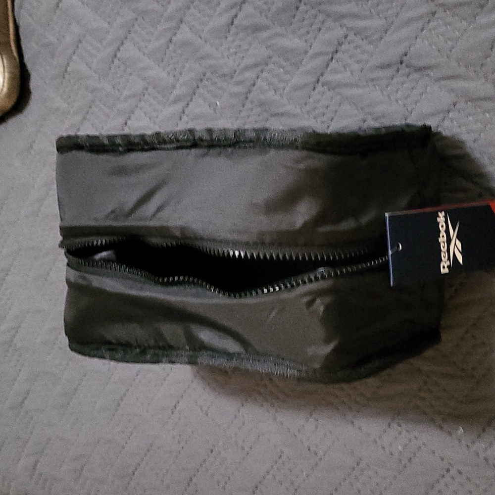 Reebok Dopp Kit - Picture 7 of 8